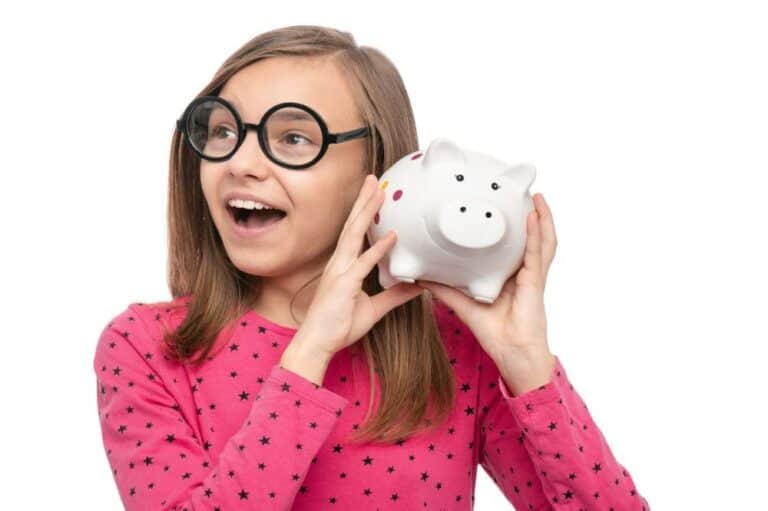 How To Save Money as a Teenager and Achieve Financial Independence