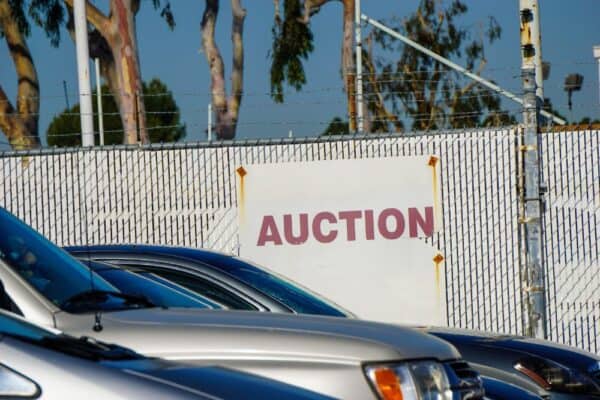 how to buy a car in auction